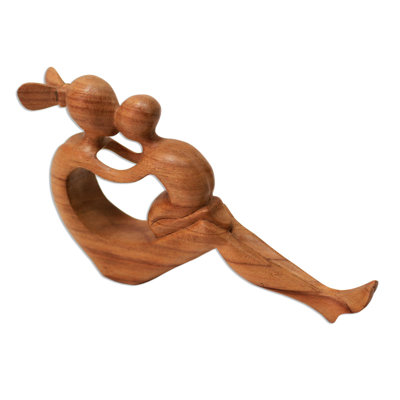Figurine en bois Her Love Will Never Fade