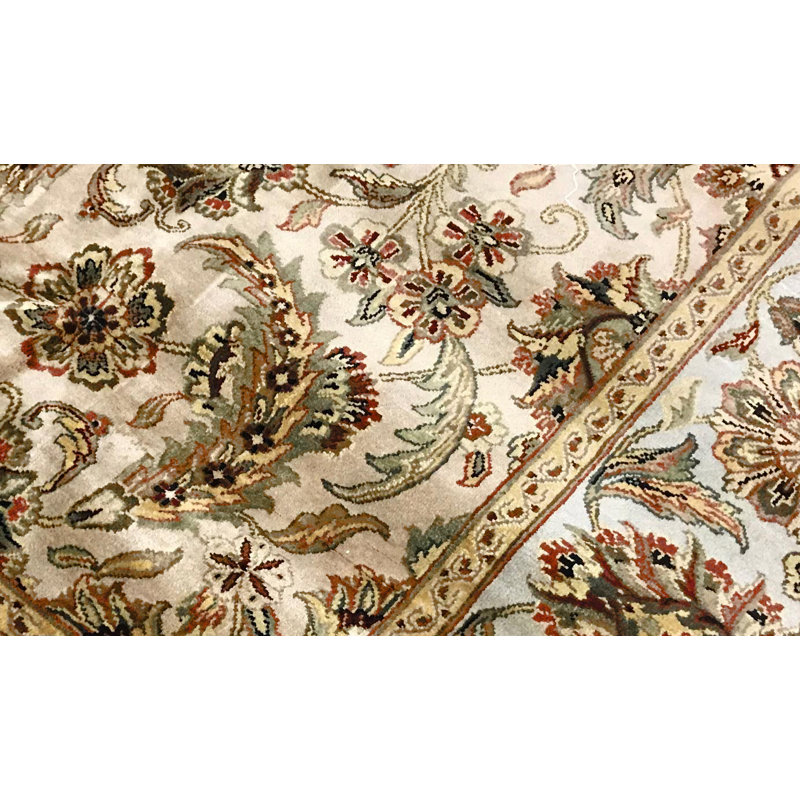 Tapis beige en laine noué 9 pi 1 po x 9 pi 1 po à la main one-of-a-kind