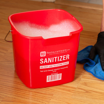 Restaurantware Cleaning Bucket 6 Quart Pack of 1 Plastic Square Bucket for Washing Mopping, Sanitizing Bucket with Built-In Spout and Handle, Red Utility Tool for Household Commercial Use