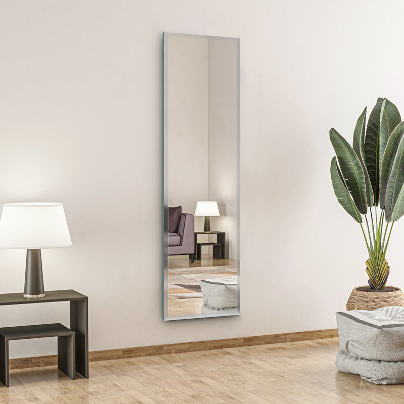 Miroir mural Aleksandrina, 60 po x 16 po