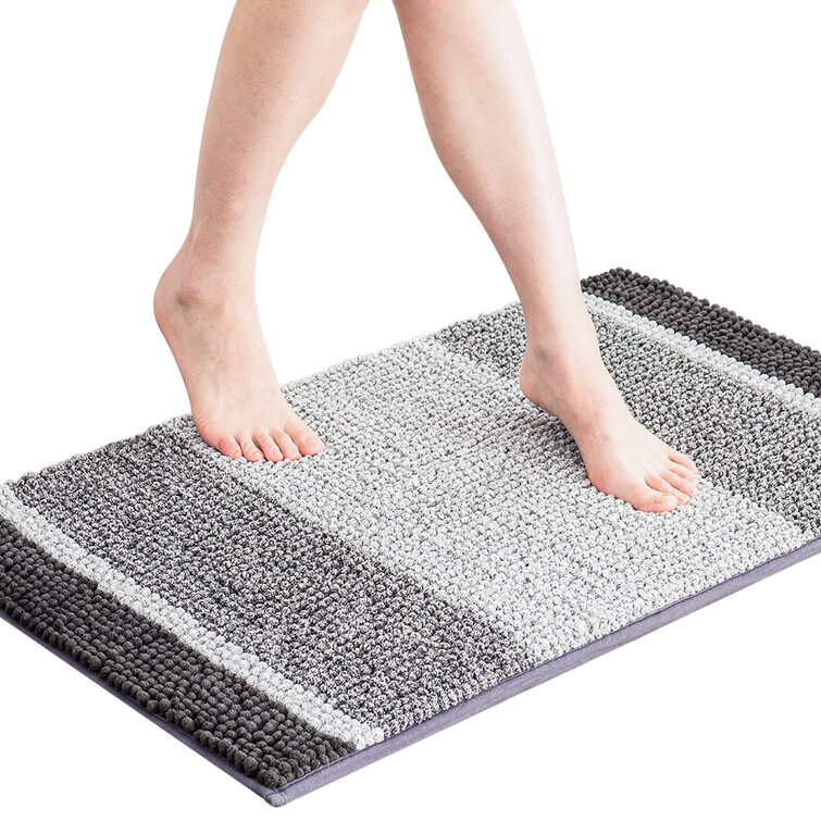 Gradient Cationic Chenille Water Absorbent Bath Rug Latitude Run Color: Light Gray, Size: 20 W x 32 L