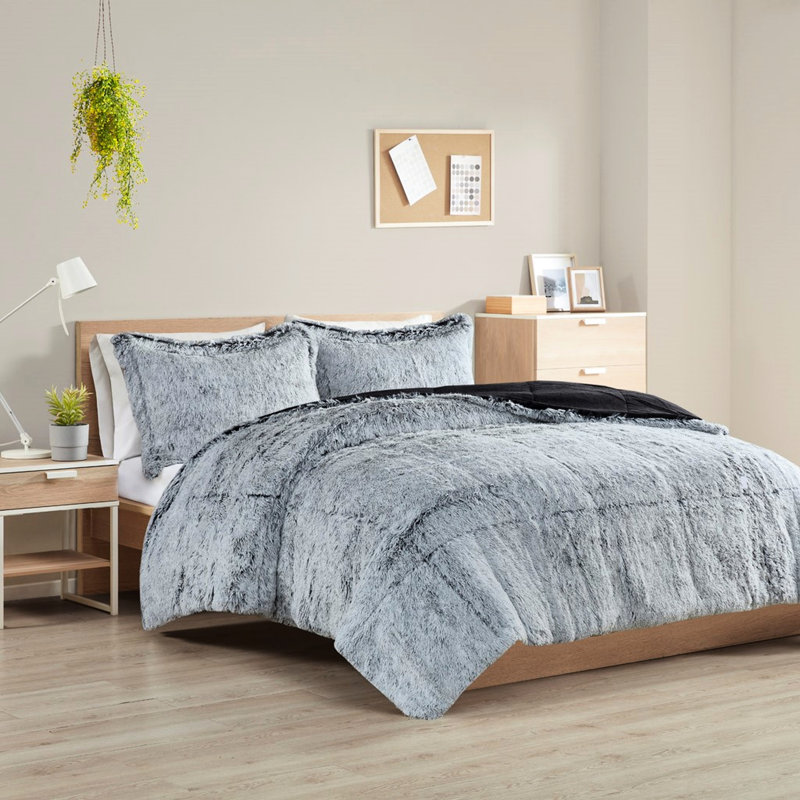 Couette en fausse fourrure shaggy grise pour lit simple/simple XL - Doublure douce, comprend 2 taies d'oreiller. Créez une chambre de rêve avec cette couette longue, douce et élégante.