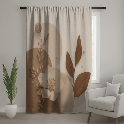 Rideaux de fenêtre beige à motif floral