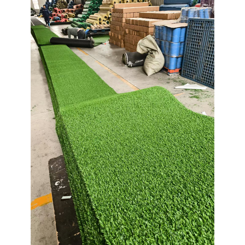 Tapis artificiel pour animaux de compagnie 3,28 pi * 32,8 pi, grand gazon extérieur avec trous de drainage, gazon de structure 3 pi 32 pi, utilisation de tapis pour chien professionnel sur la terrasse, rembourrage en polypropylène