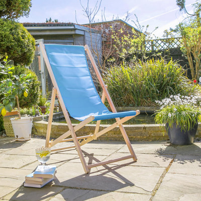 Harbour Housewares - Traditional Wooden Deck Chair