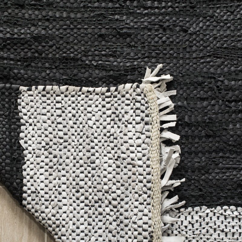 Tapis en cuir tissé à la main Stadler de couleur unie en gris clair / noir, Rectangle 8 pi x 10 pi
