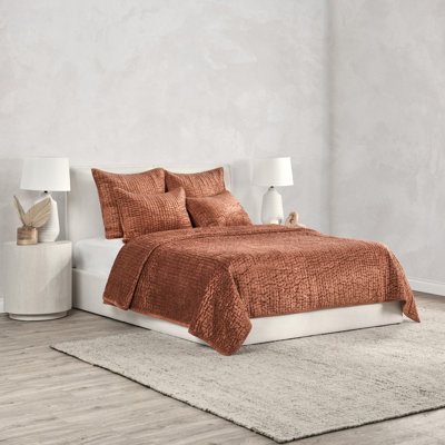 Bari 4-Piece Velvet Rayon Quilt Set