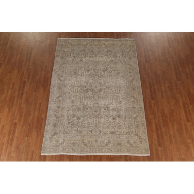Distressed Geometric Traditional Area Rug 7x10