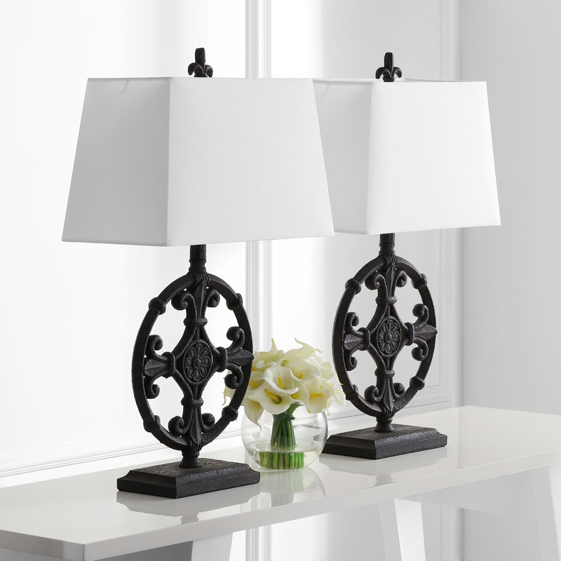 Chee Resin Table Lamp Set