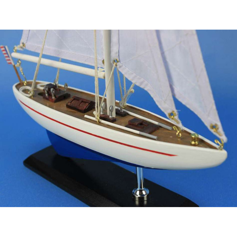 Bateau de modèle Raymo