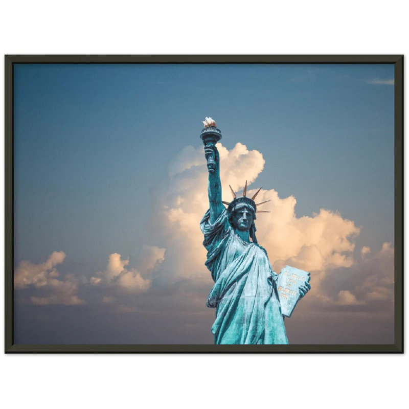 Statue of Liberty Print Wall Art - New York City Landmark Poster - USA Liberty Monument Artwork - Urban Skyline Travel Print - Patriotic American Home Decor - Minimalist Architecture Wall Art - NYC Inspired Gift