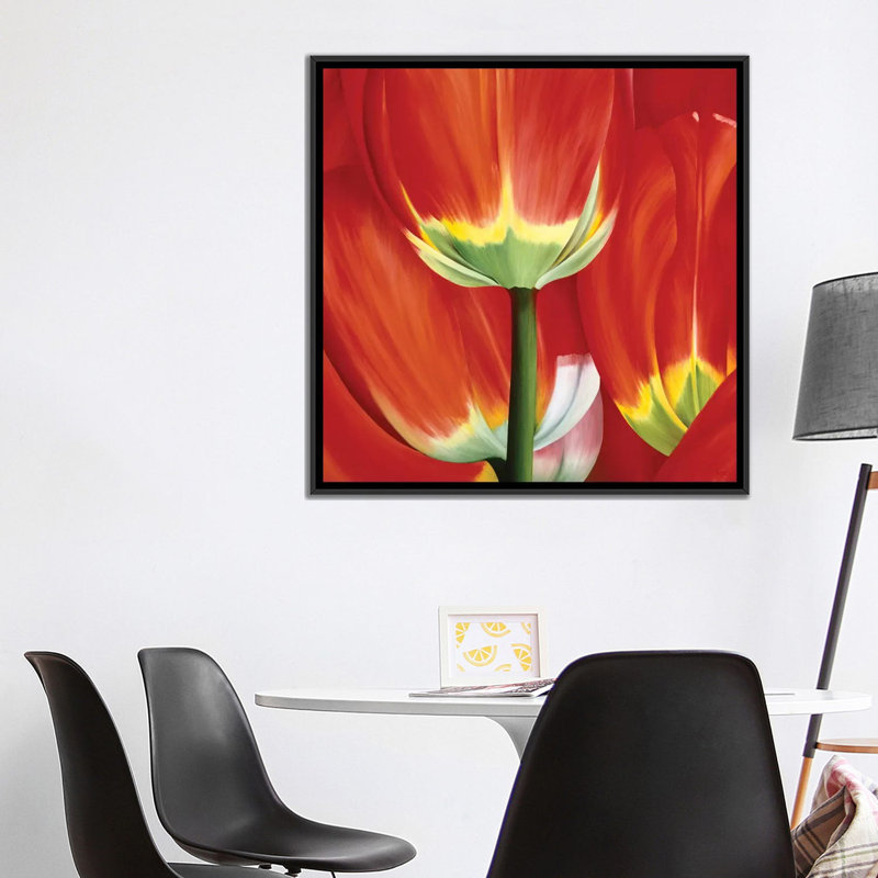 «Most Beautiful Tulip I», impression sur toile, H 18 po x l 18 po x P 1,5 po, Toile avec cadre noir, Pas de tapis