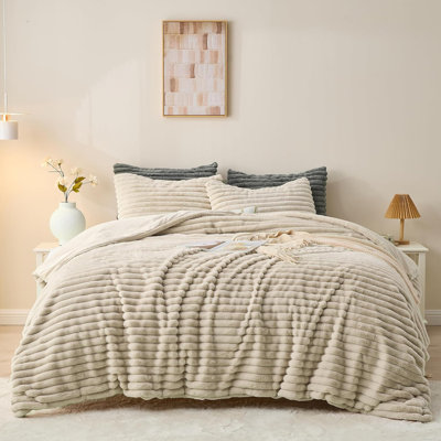 Fluffy Faux Fur Comforter Set, Plush Fuzzy Minky Bedding Set, 3 Pieces Striped Colour Warm Soft Comforter Bedding Set