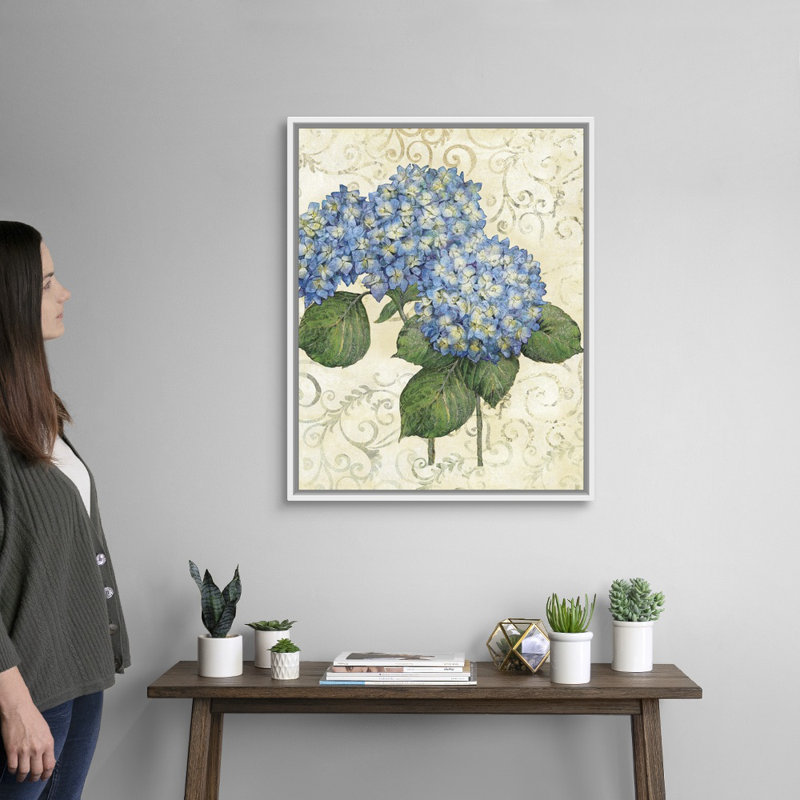«Serene Garden - Blue Hydrangea», art mural sur toile, H 30 po x l 24 po x P 1,25 po, Toile avec cadre blanc