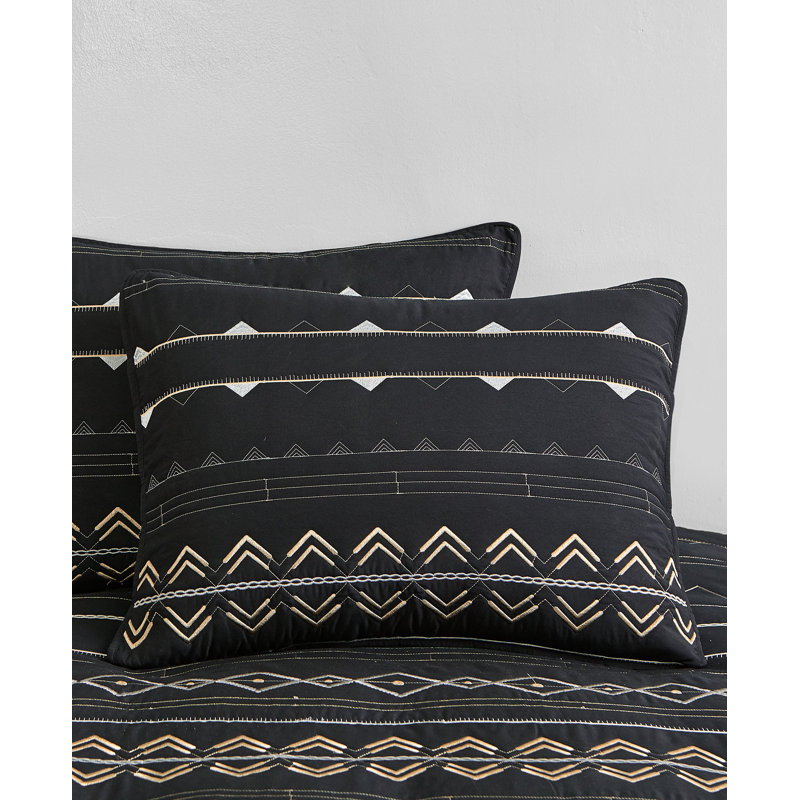 Rooney Modern & Contemporary Percale Quilt, Full/Double Quilt + 2 Full Shams