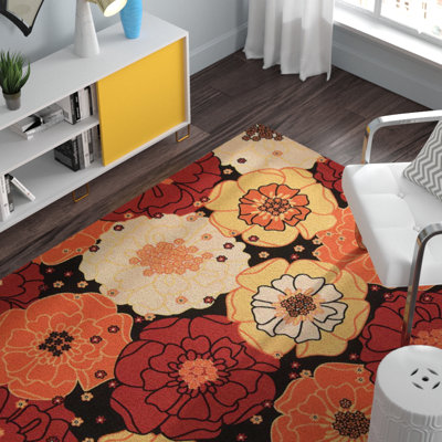 Tapis rouge à motif floral Bertran