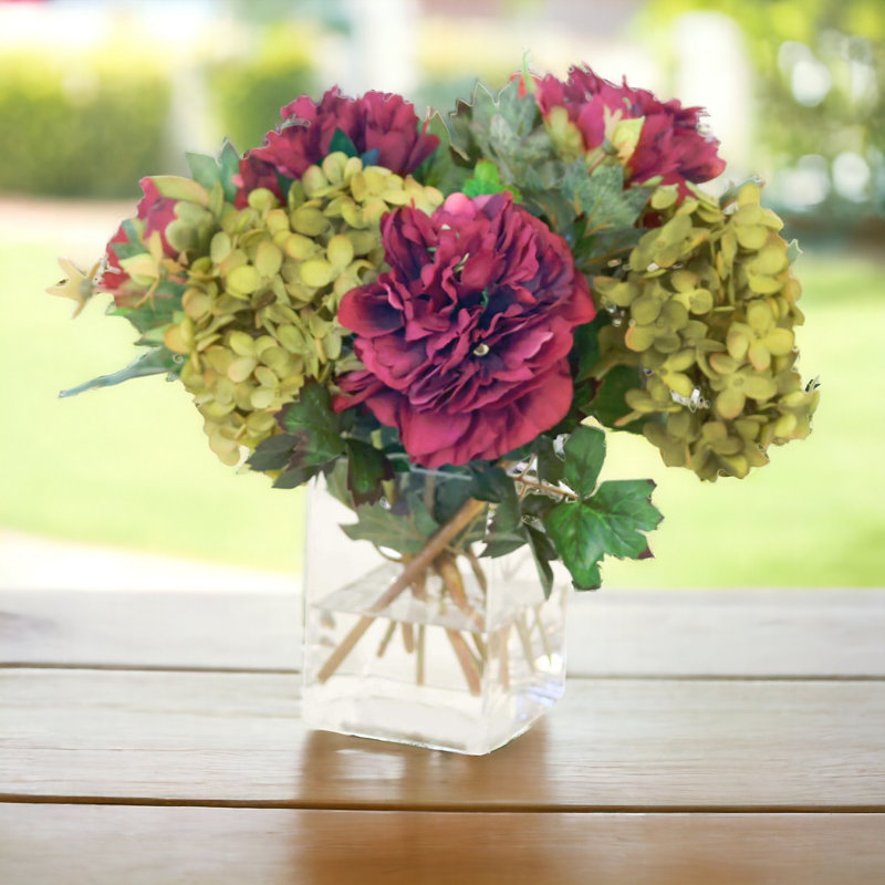 Pivoines vert hortensia et bourgogne