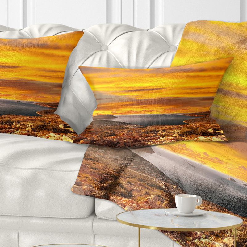 Coussin Beautiful Landscape Under Sky, Rectangulaire, 12 po x 20 po