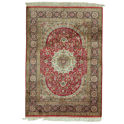 Silk Oriental Indoor Rug