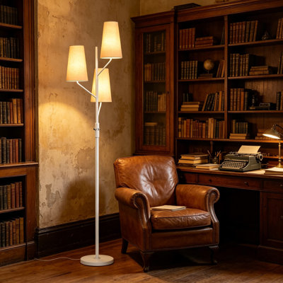 Lampe sur pied industrielle de style campagnard, lampe sur pied à 3 lumières de 70 pouces de hauteur avec poteau en métal blanc et abat-jour en lin, lampe de lecture rustique pour le salon, la chambre à coucher, le bureau et le bureau