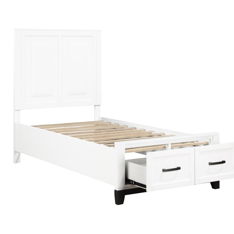 Lit plateforme simple en bois avec finition blanche et tiroirs de rangement profonds pour le décor de la chambre à coucher
