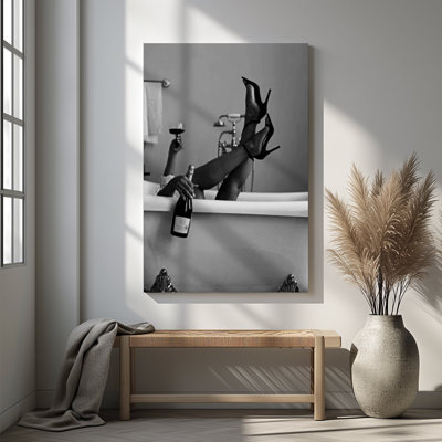 1pc, reproduction d'art sur toile encadrée, noir et blanc, salle de bain, champagne, talons hauts, femmes, affiche sur toile, peinture pour salon, chambre, bureau, salle de bain, dortoir, prêt à accrocher