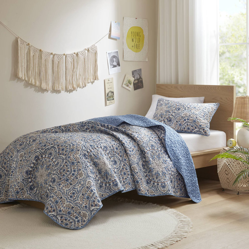 Courtepointe simple réversible 2 pièces Valerie, Édredon simple + 1 très grande taie décorative, Motif floral bleu