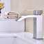 Robinet de meuble-lavabo en cascade noir mat - commande à une poignée, bec rectangulaire, rouille, lavabo de construction fiable avec-128724219
