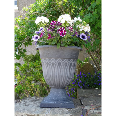 Valdovinos Urn Planter