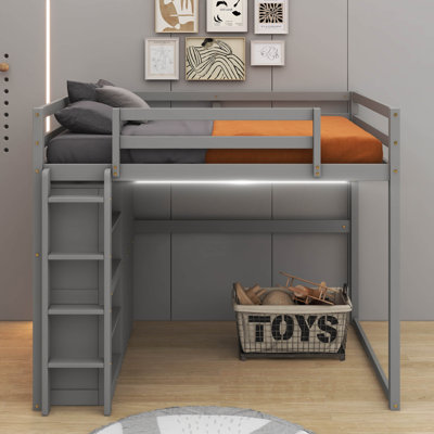 Lit mezzanine double avec garde-robe, tablettes et éclairage à DEL