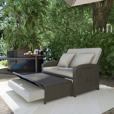 43.7" Wicker Reclining Outdoor Patio Daybed