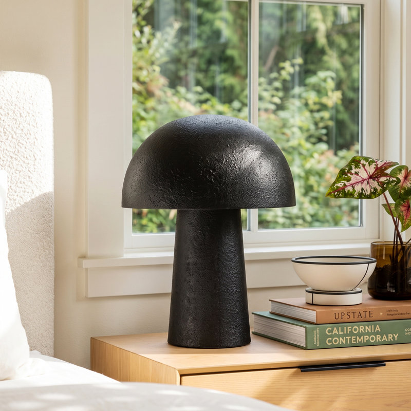 Niara 12 Inch Metal Table Lamp