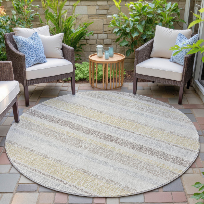 Machine Washable Indoor/Outdoor Xhevrie Ivory Rug, Round 8'