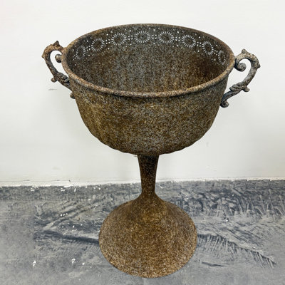 Rustic Distressed Iron Plant Pot 