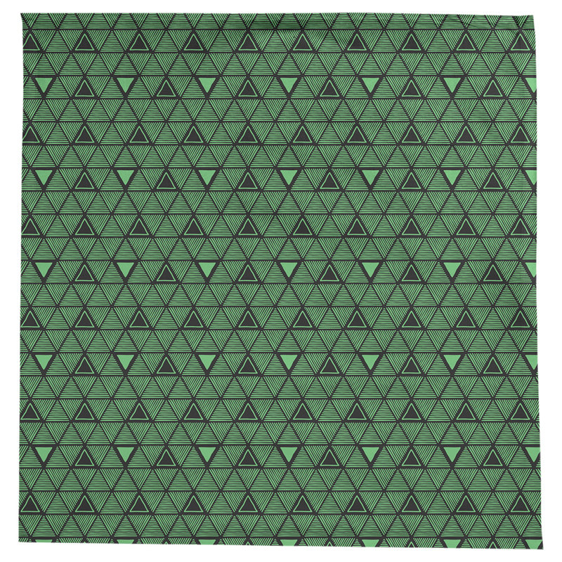 Classic Hand Drawn Triangles Tablecloth, Dark Green/Black