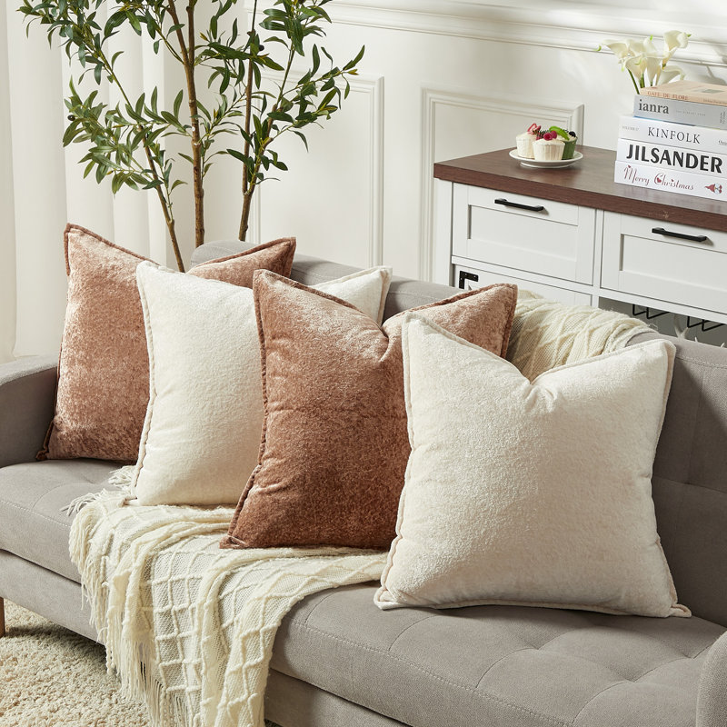 Ensemble de housses de coussin en chenille épaissie 4 pièces, café clair × 2 + blanc × 2, 20 po x 20 po avec rebord