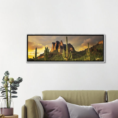 «Desert Sunset Panoramic», reproduction d'art sur toile encadrée