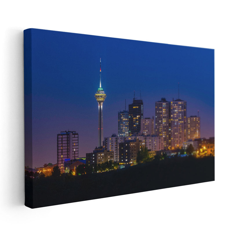 «Téhéran Skyline at Twilight», reproduction d'art sur toile, H 24 po x l 36 po