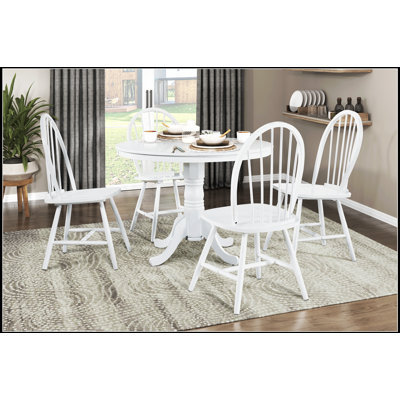 Ensemble de table de salle à manger blanche 5 pièces avec 4 chaises Windsor, style campagnard pour une salle à manger décontractée et élégante