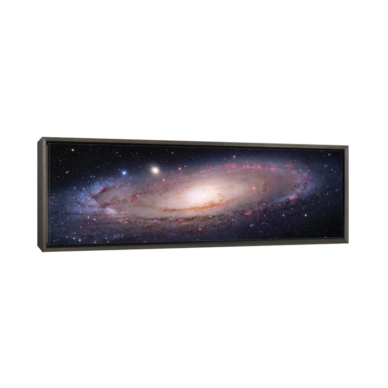 «Andromeda Galaxy VII» - reproduction de photo, H 24 po x l 72 po x P 1,5 po, Cadre en bois rustique foncé, Pas de tapis