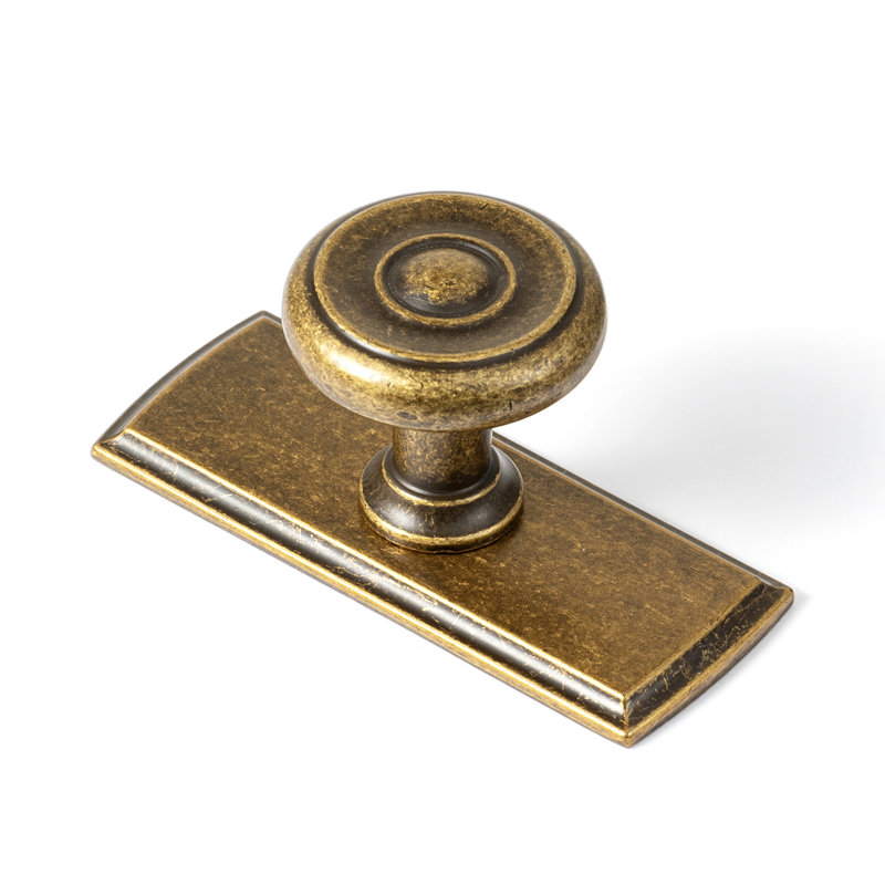 Poignée d'armoire ronde étagée avec plaque arrière festonnée, Laiton antique, G011