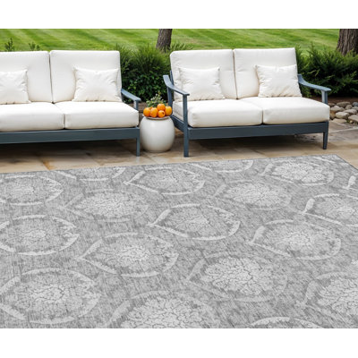 8' X 10' Silver Medallion Washable Indoor Outdoor Area Rug