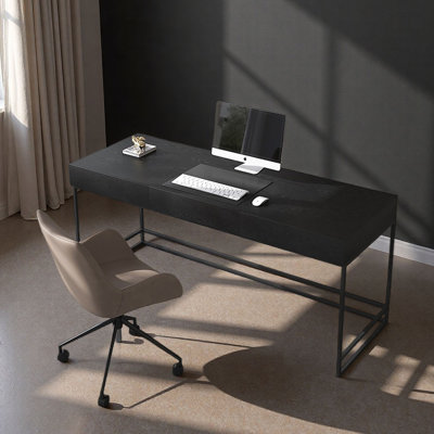 Bureau minimaliste moderne italien avec bois de frêne