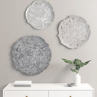 Grey Textured Feather 3 Wall Decoration - Metal Disc, 20", 17.25", 14.25" , Indoor Display, Hook Ring Art Decoration, Rings