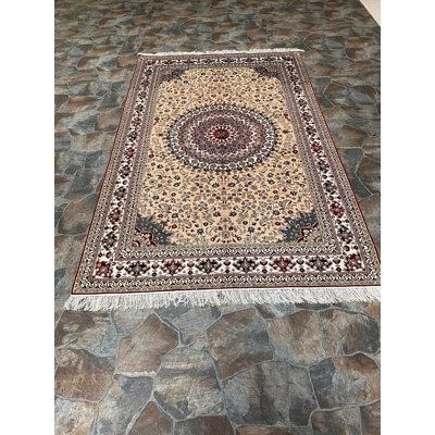 Silk Oriental Indoor Rug