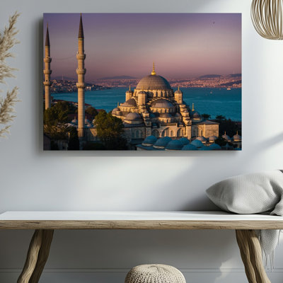 Toile, une superbe scène du crépuscule d'Istamboul avec l'art complexe d'une grande mosquée avec plusieurs dômes et une toile