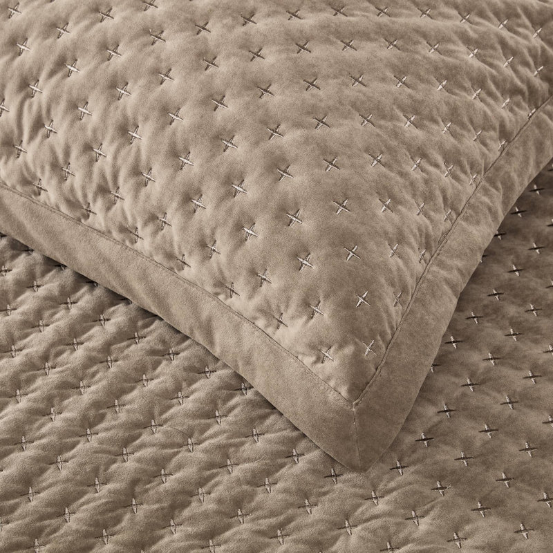 Polyester and Velvet Geometric Shapes Coverlet Set