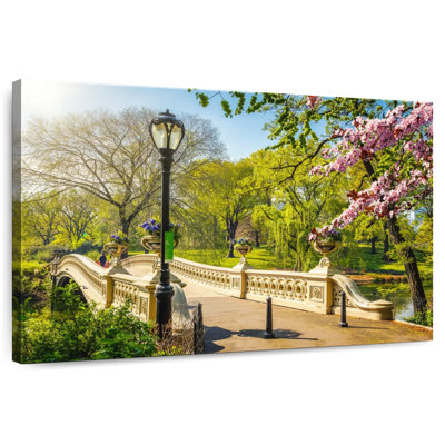 Vanna Central Park Bridge