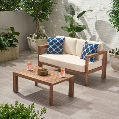 TABLE DE CAFÉ ET D'AMOUR GENSER