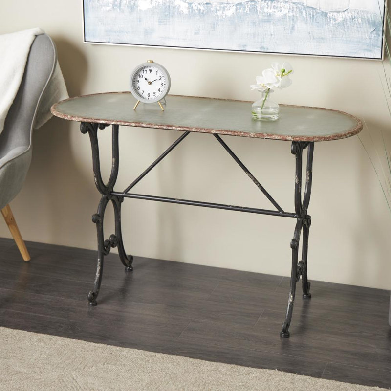 Console Crestline en métal gris avec détails vieillis 45 po x 18 po x 29 po